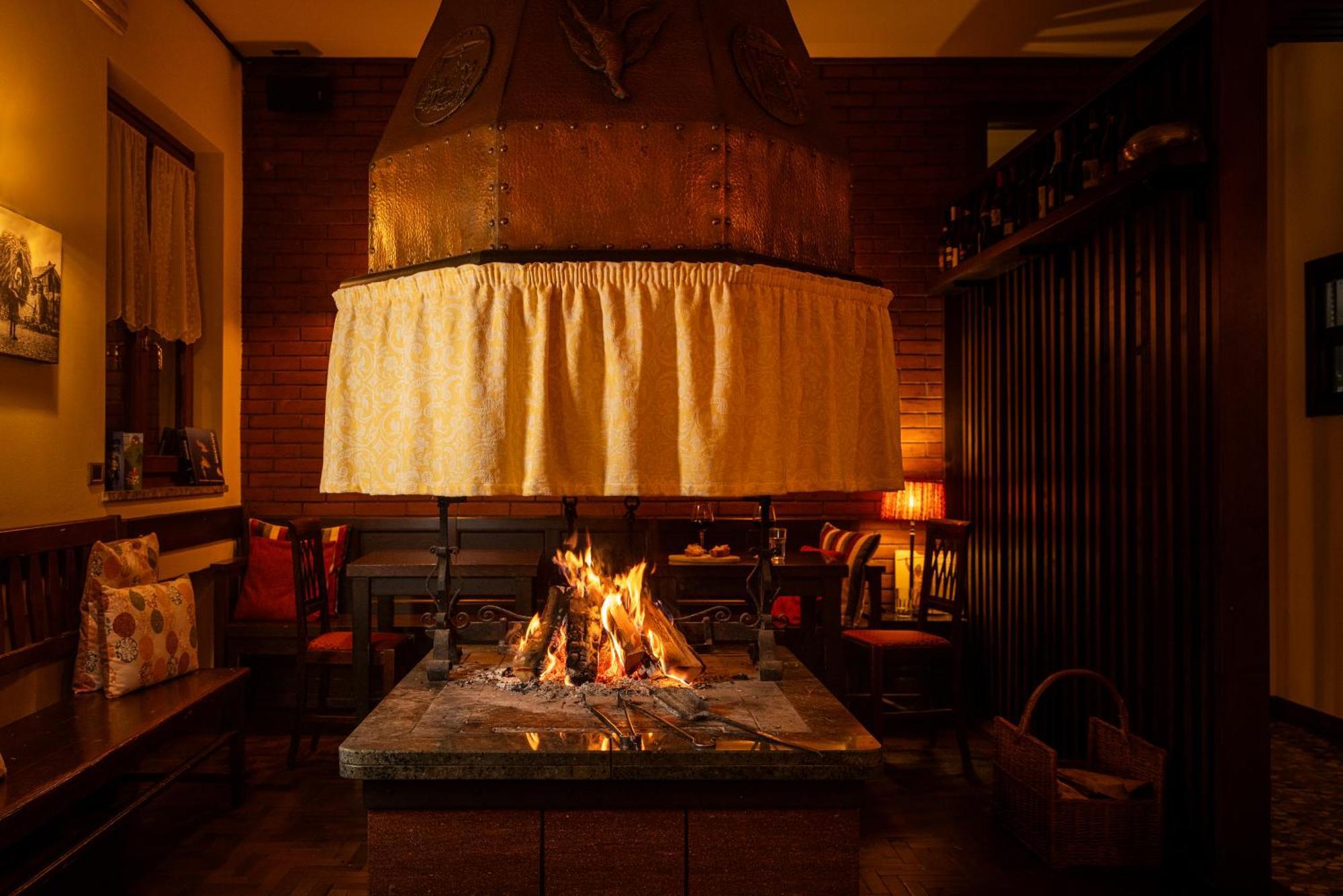 Al Fogolar Rooms & Osteria With Saunaland Тольмедзо Экстерьер фото